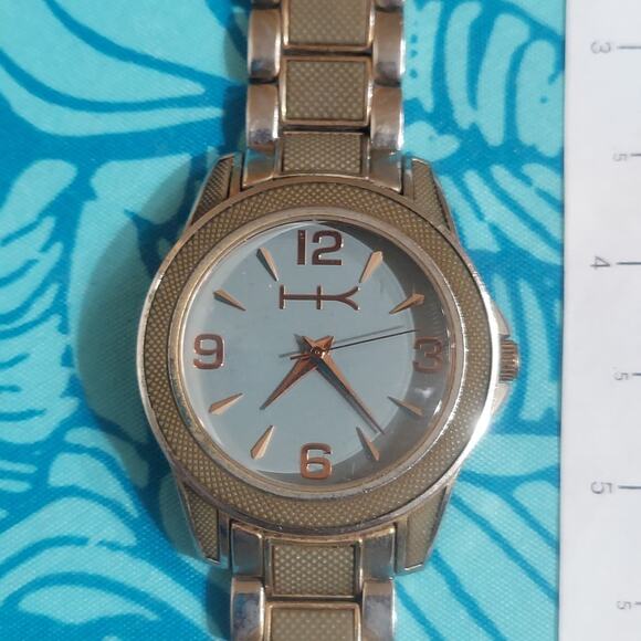 Watch with New Battery from Estate Sale ID19 - Picture 1 of 2
